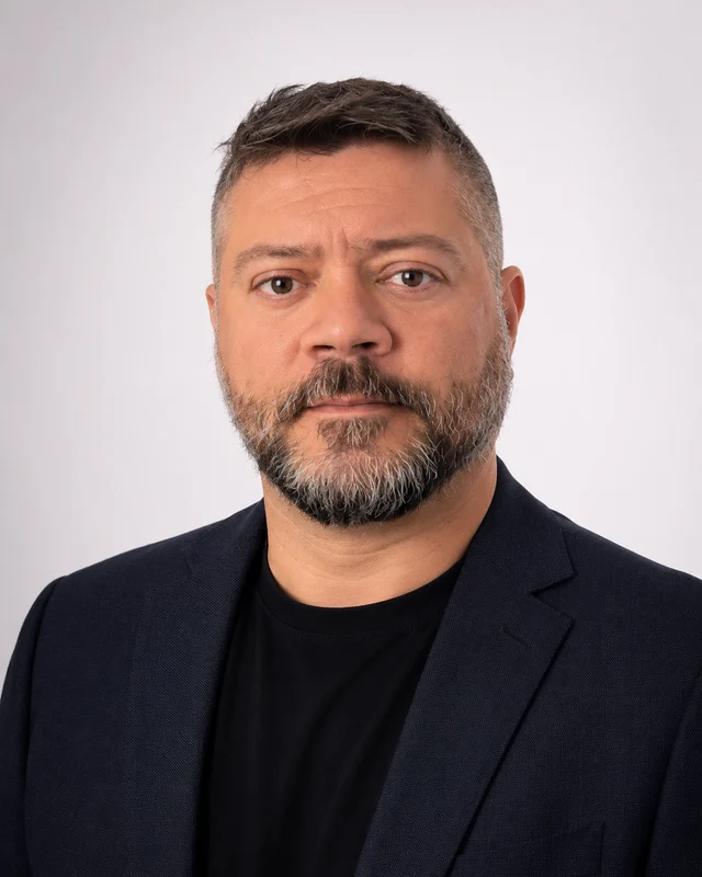 Portrait of Ricardo Almeida